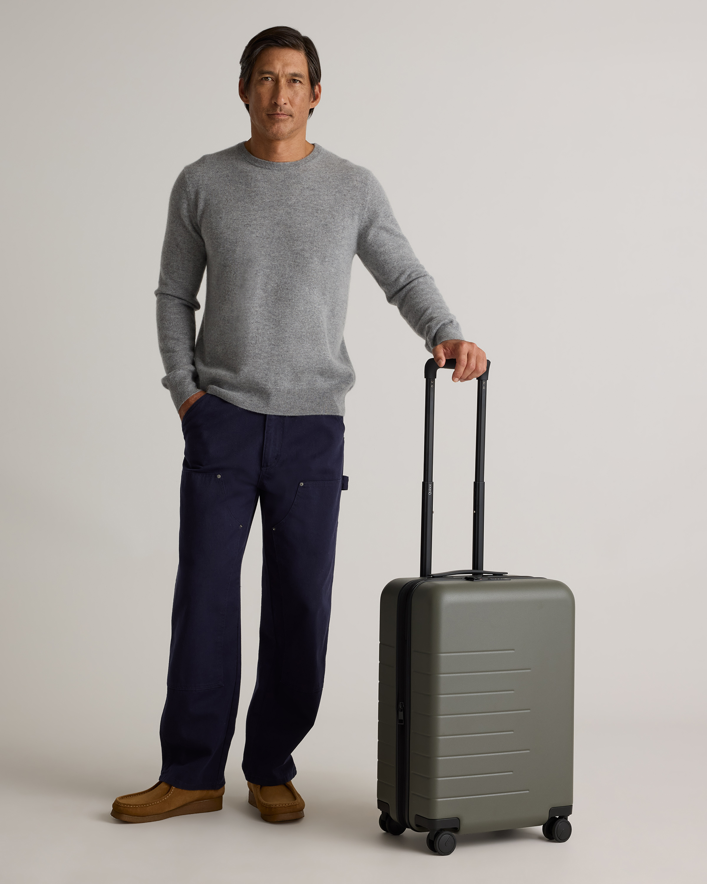 Carry-On & Medium Check-In Suitcase Set - thumbnail 3