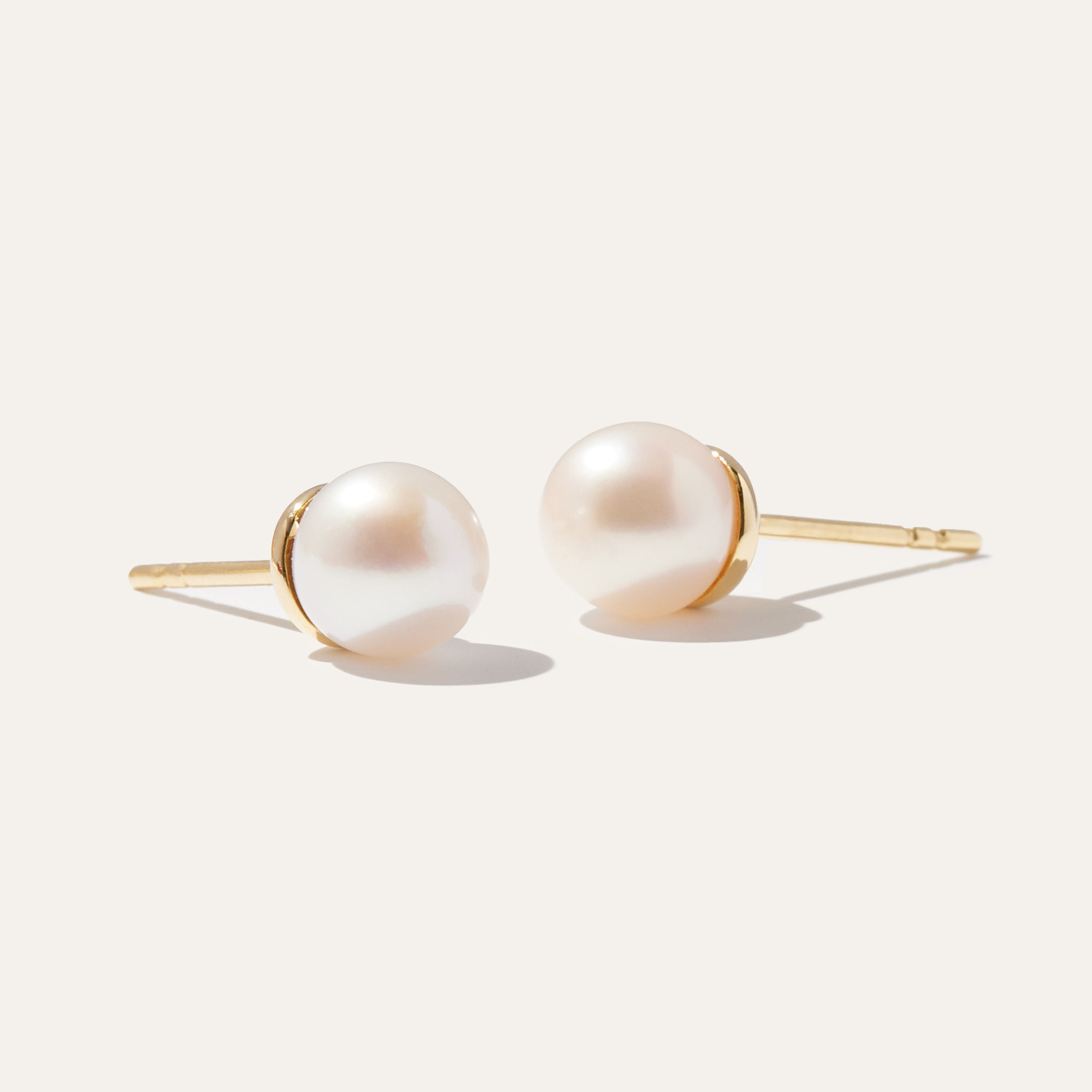 Quince Women's Freshwater Cultured Pearl Stud Earrings In Yellow Gold