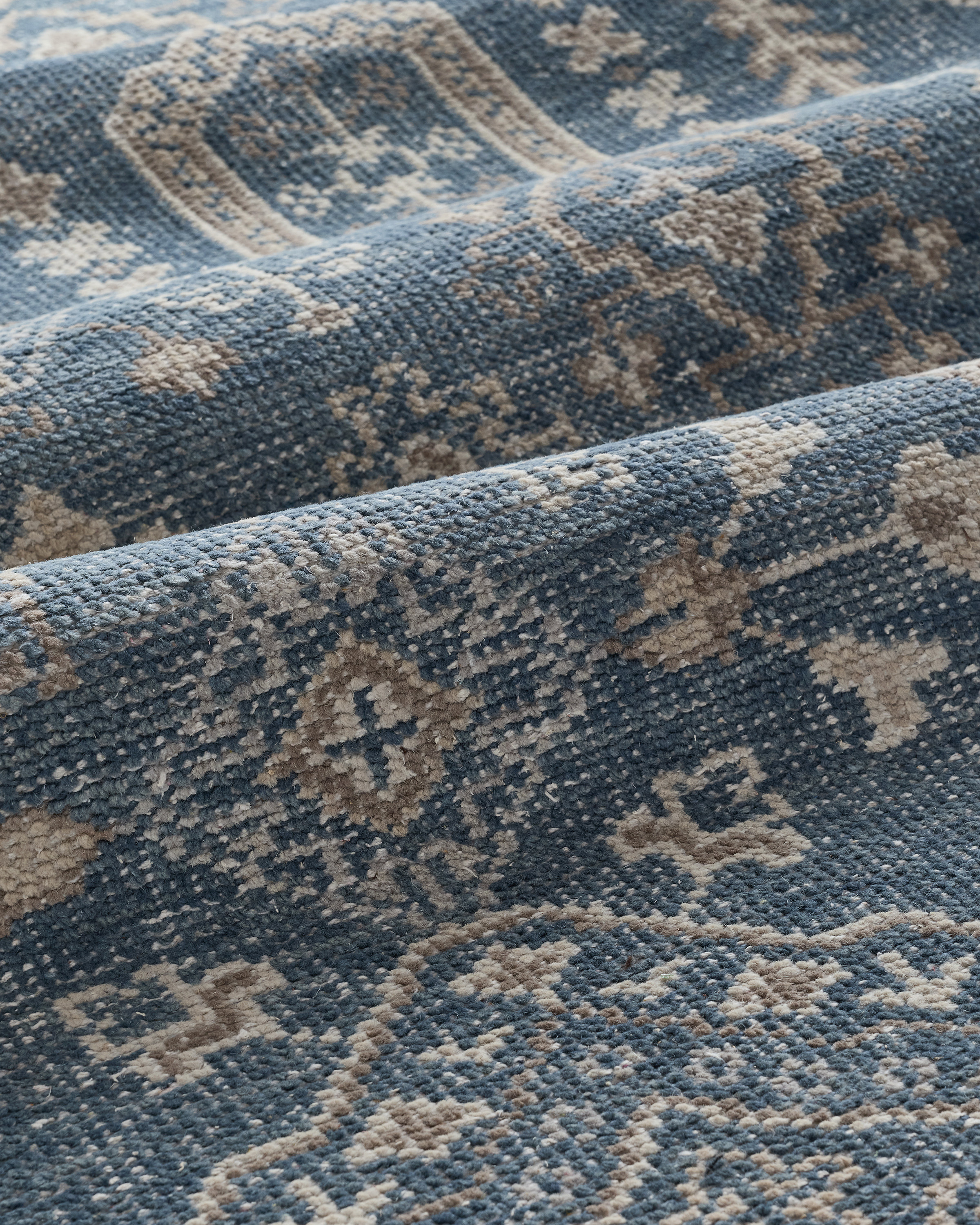 Fara Hand-Knotted Wool Rug - thumbnail 4