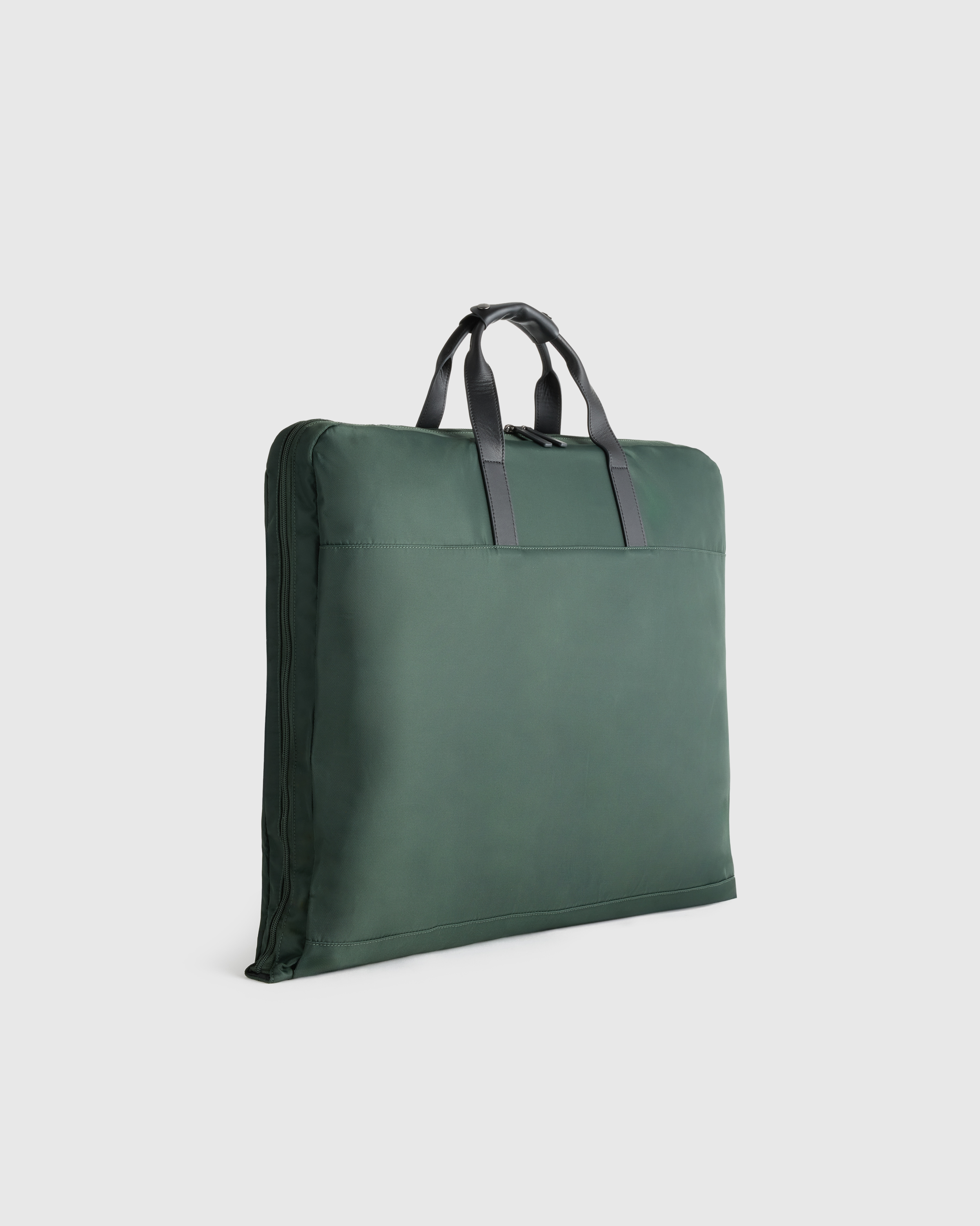 Voyage Nylon Garment Bag - thumbnail 6