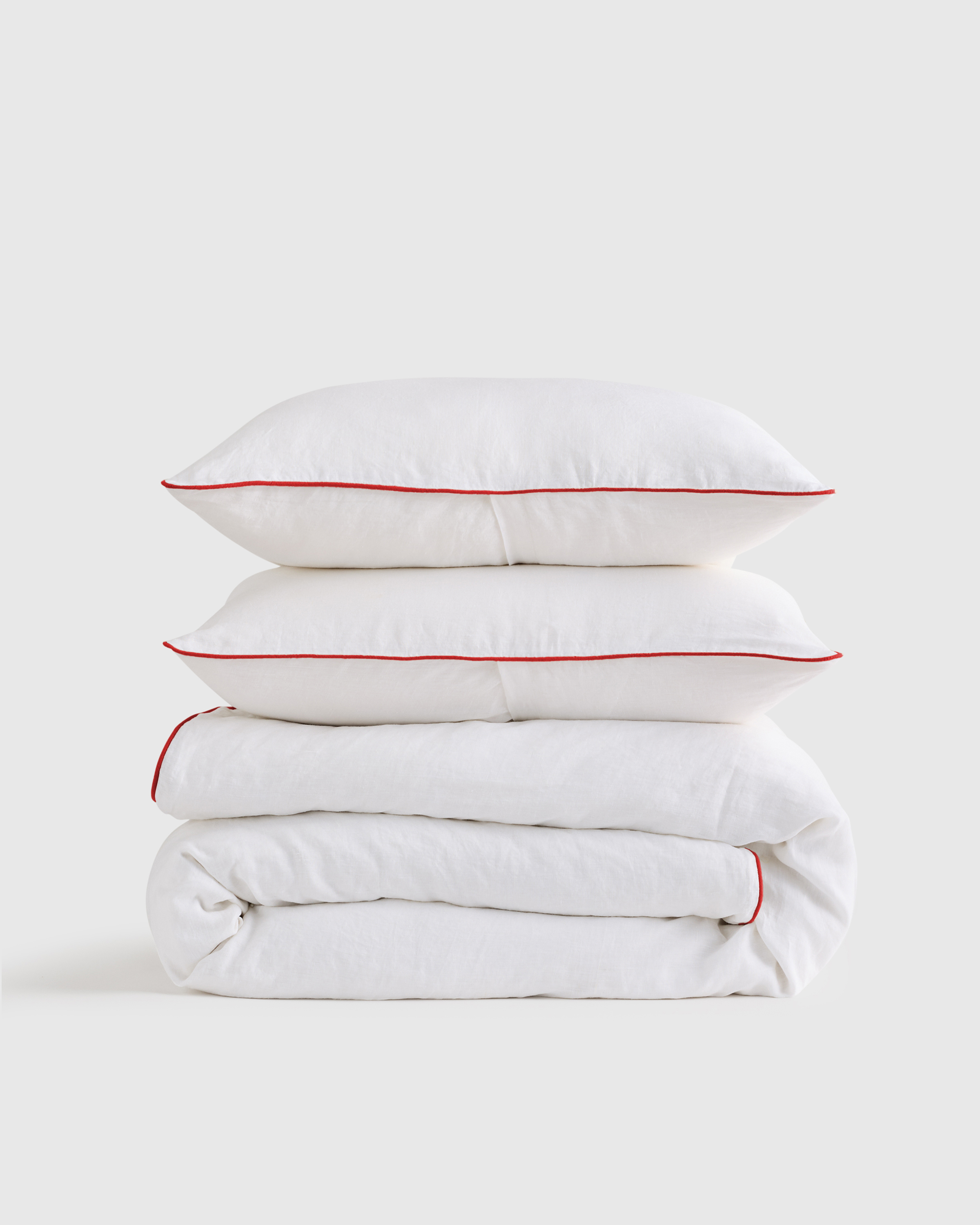 European Linen Piped Duvet Cover Set in White/Cherry