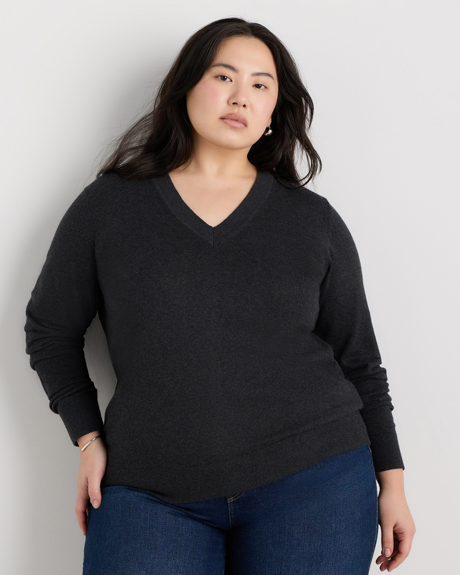 Plus Size Lightweight Cotton Cashmere V-Neck Sweater in Mocha