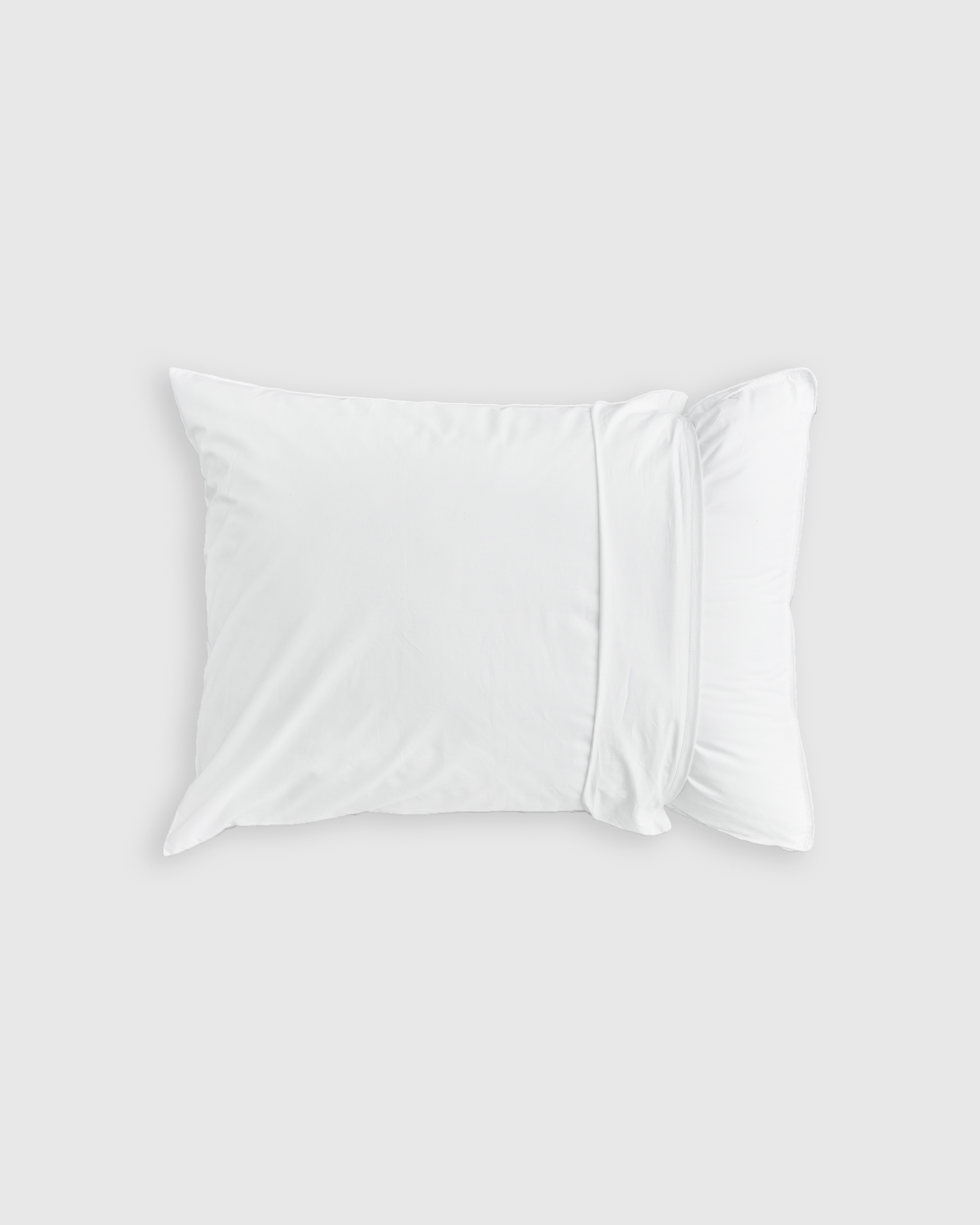 https://images.ctfassets.net/afruo3gr1g6h/7v2M8oCg40kWEPeIkxIIHM/2b1e821917766a83045c6d9e7ae3eb32/100-_Cotton_Pillow_Protectors__Set_of_2_.jpg