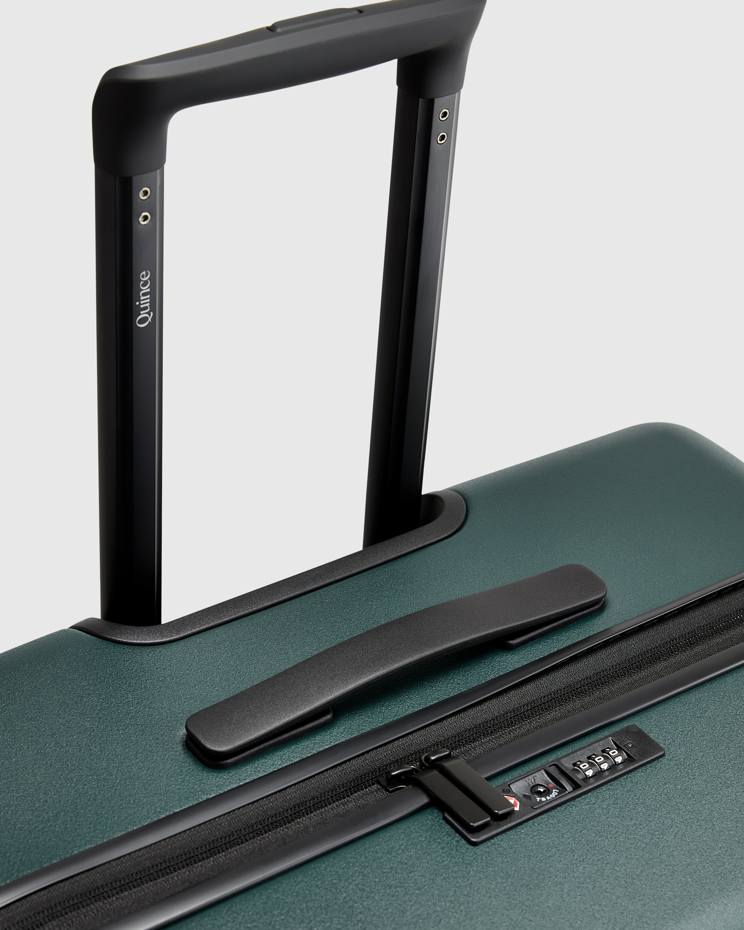 Expandable Small Carry-On & Large Check-In Suitcase Set - thumbnail 10