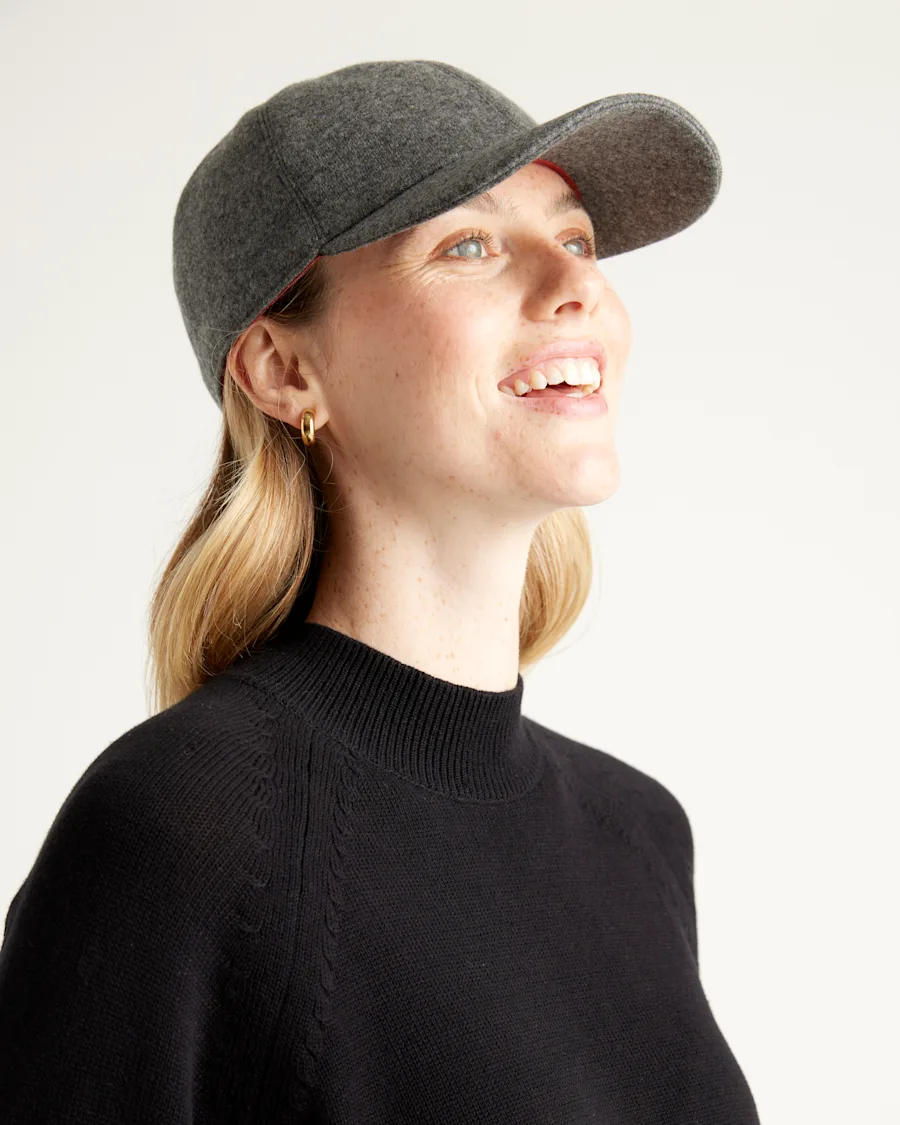 W-HAT-1-GRY 0788