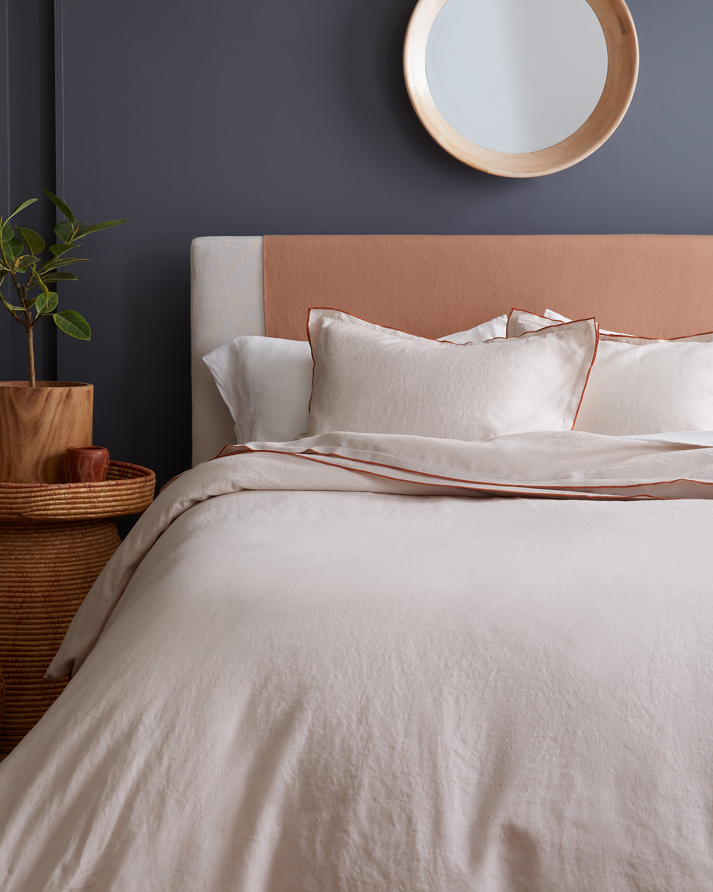 European Linen Double Embroidered Edge Duvet Cover Set - thumbnail 5