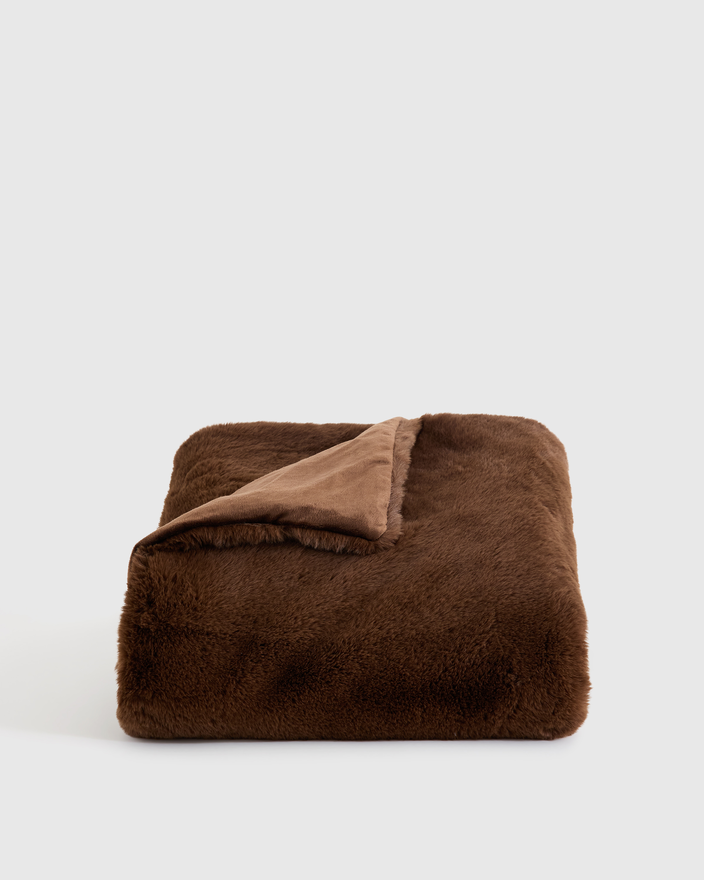 Luxury Faux Fur Throw in Truffle