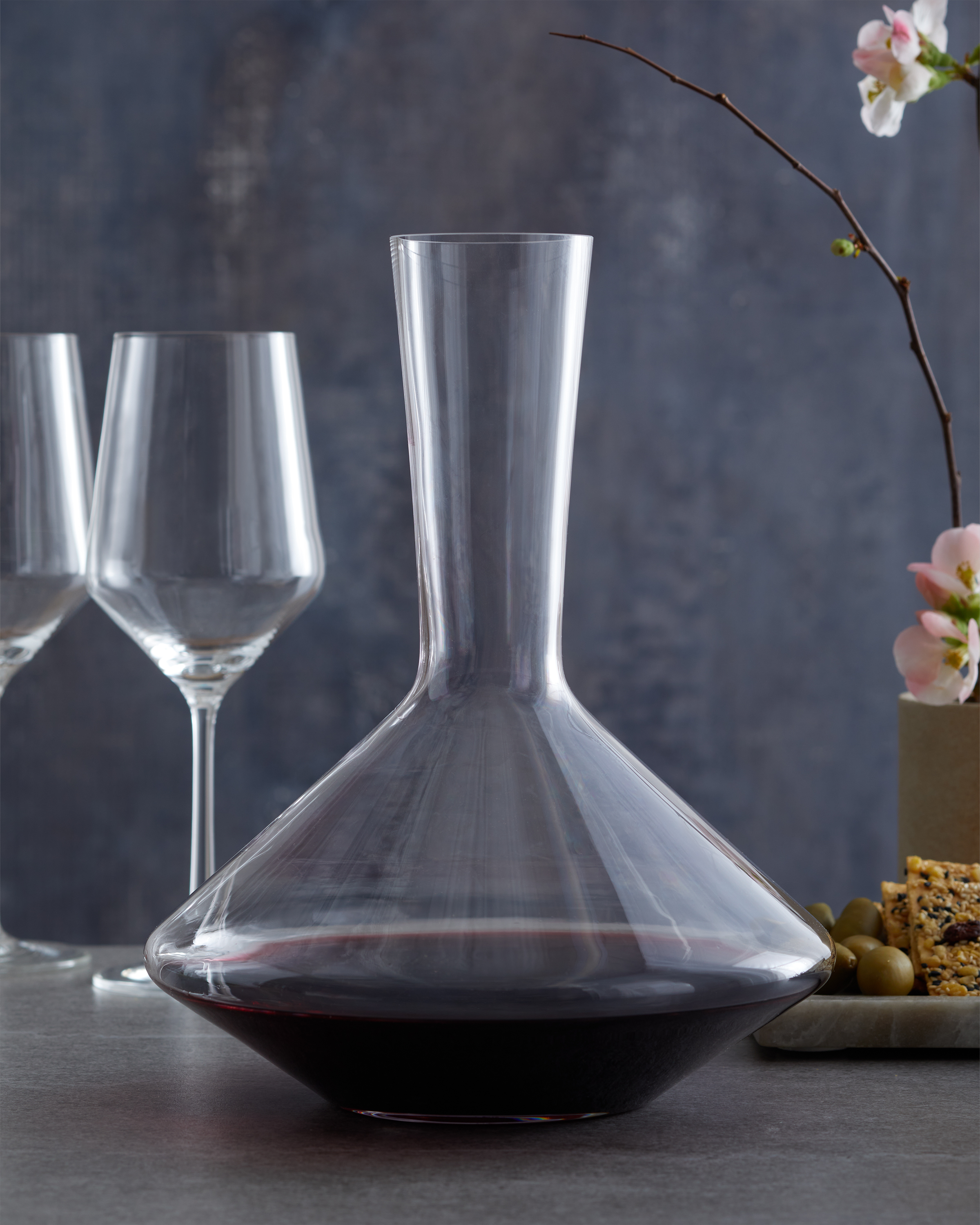 Pure Wine Decanter in No Color