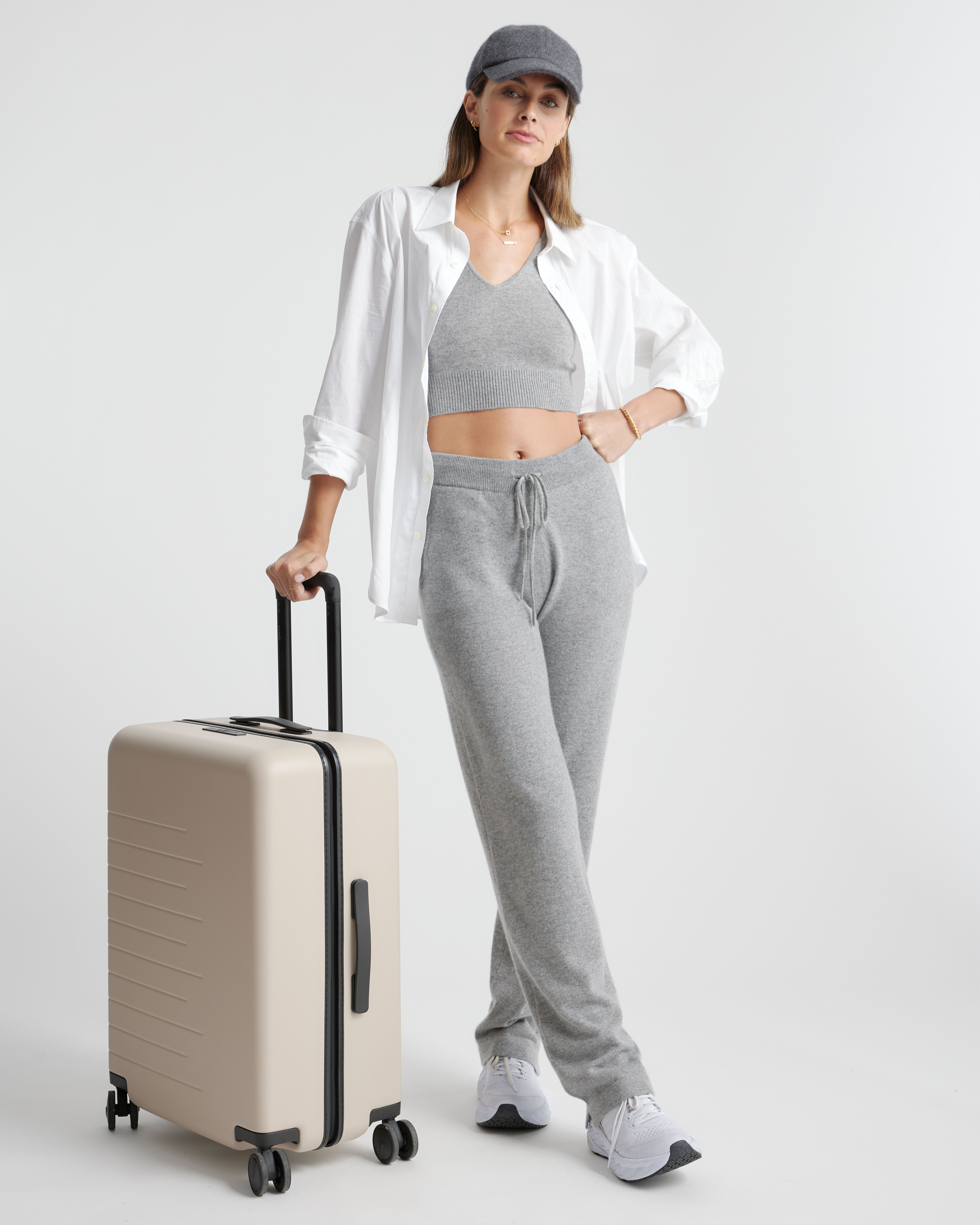 Medium Check-In Suitcase - thumbnail 2