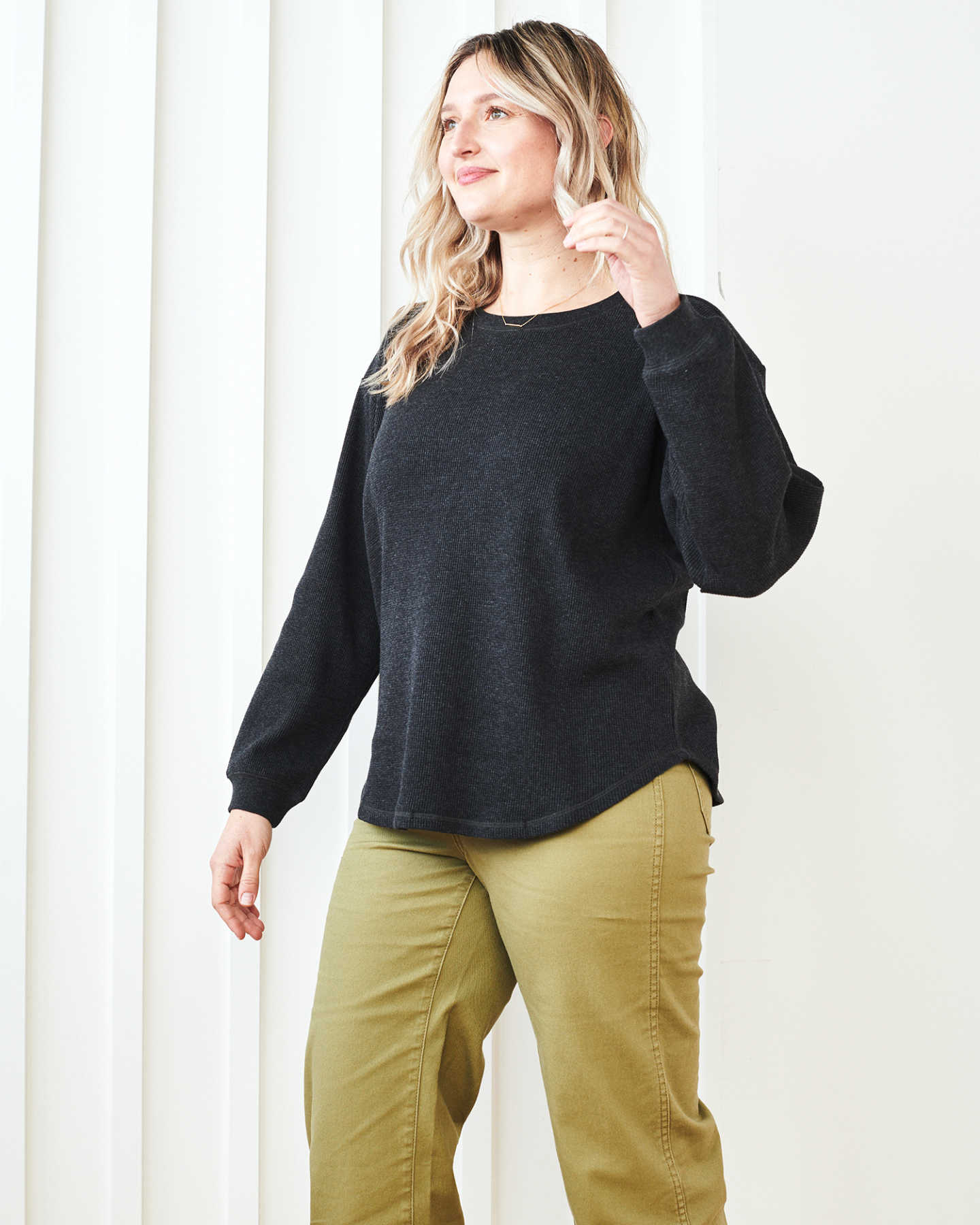 Luxe Organic Waffle Thermal Crew - Charcoal