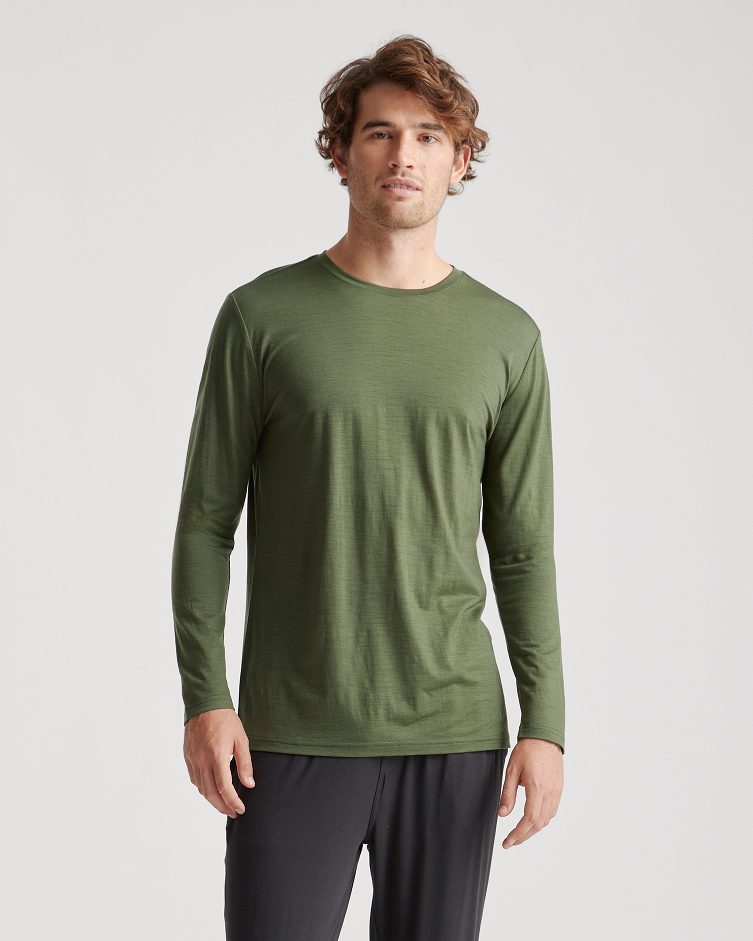 Quince Men's 100% Merino Wool All-season Long Sleeve Base Layer T-shirt In Green
