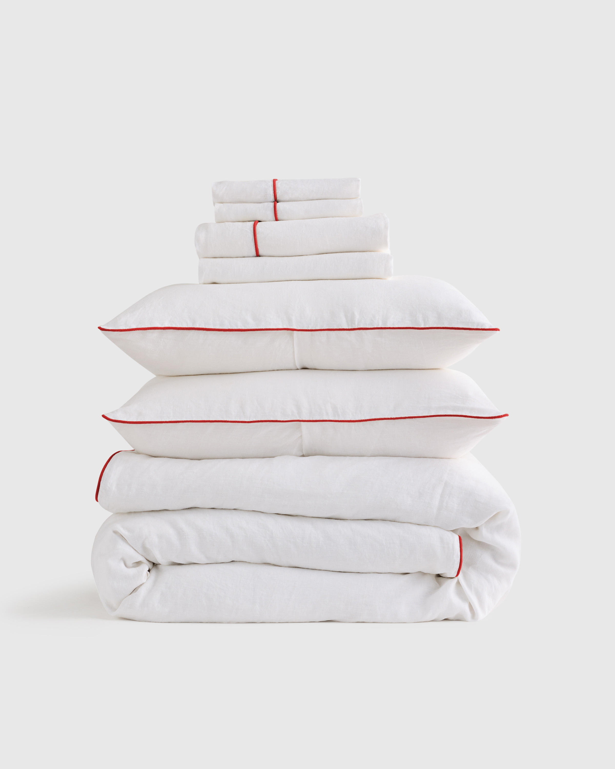 European Linen Piped Deluxe Bedding Bundle in White/Black - Queen