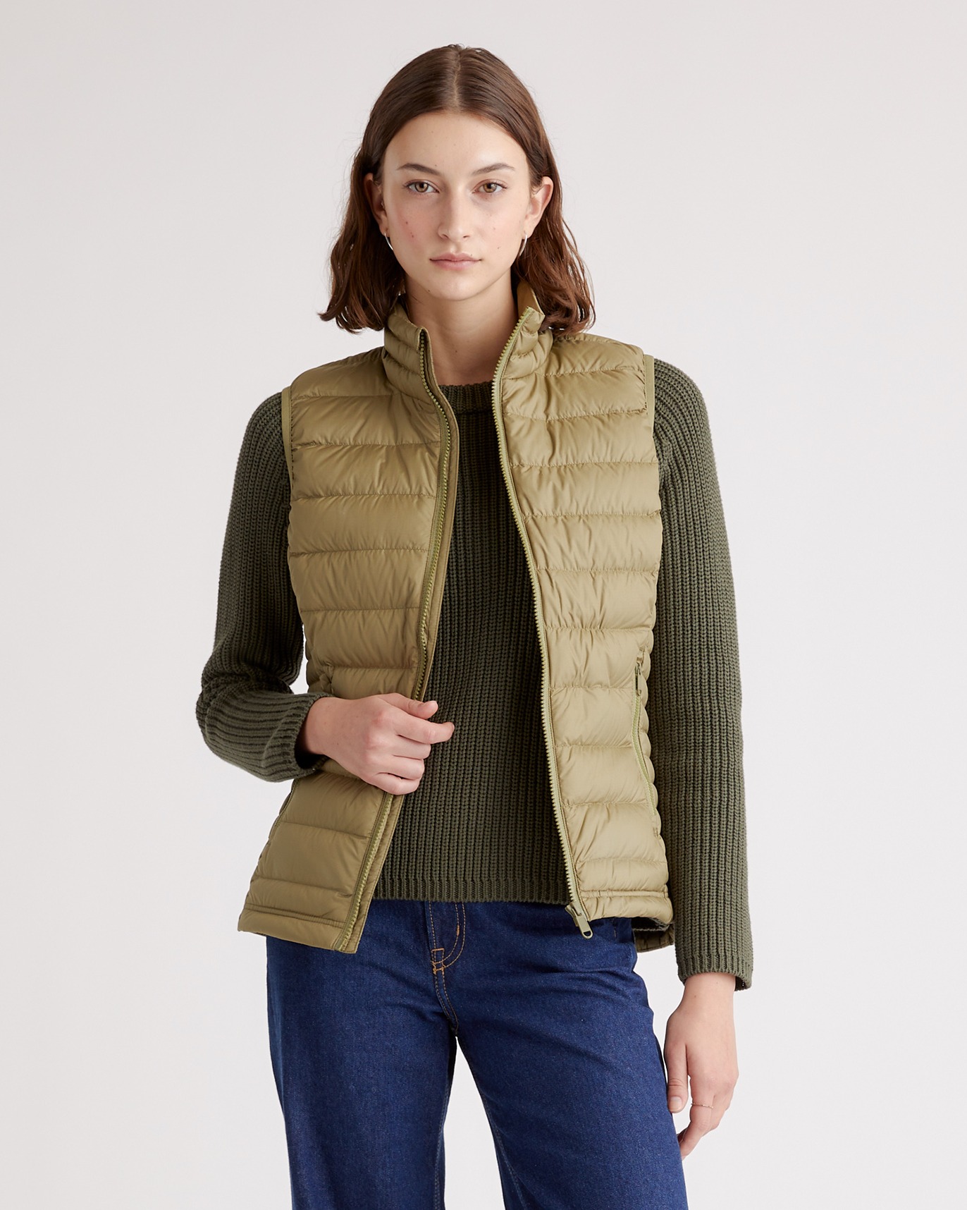 Quince Women's Lightweight Down Packable Puffer Vest In Bright Olive