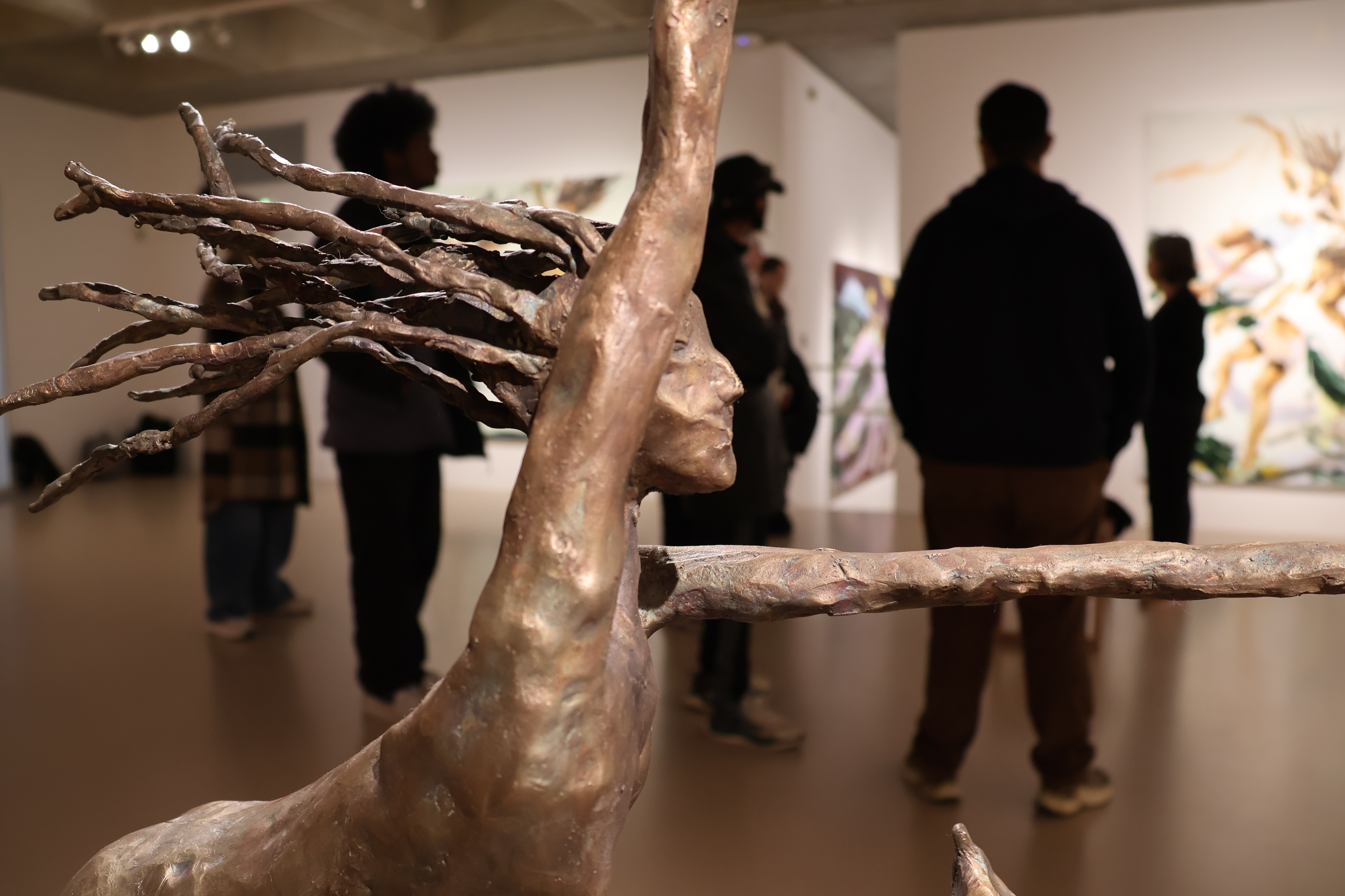 STU-eleverne bliver klogere på kunst og på sig selv, når de deltager i Kunstspor på Trapholt