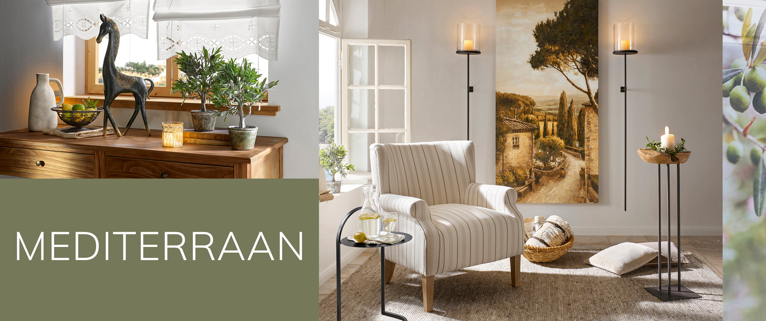 Mediterrane woonruimte met mand en lavendel, landschapsafbeeldingen, lichte fauteuils en vloerkleed. In het midden beige achtergrond met donkerblauwe tekst: 'MEDITERRAAN'.