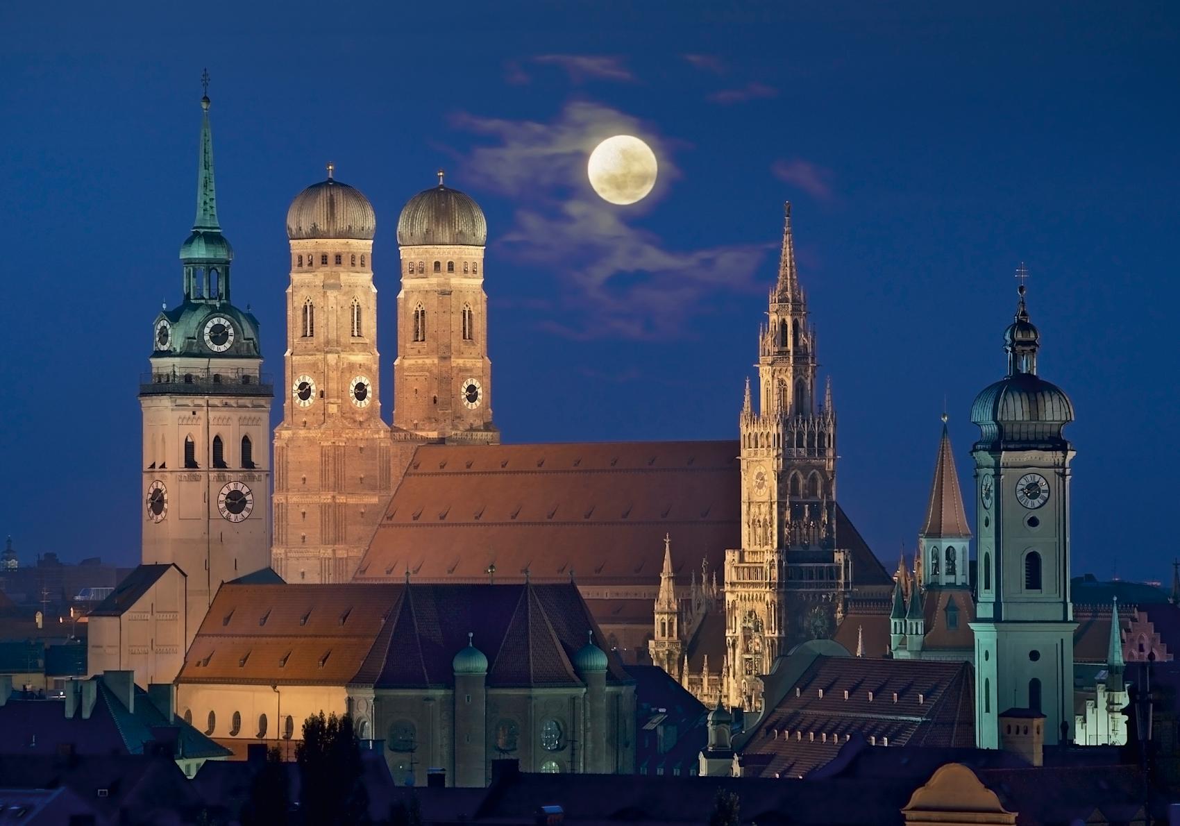 Landemerket Frauenkirche i München -\nFoto: Getty Images