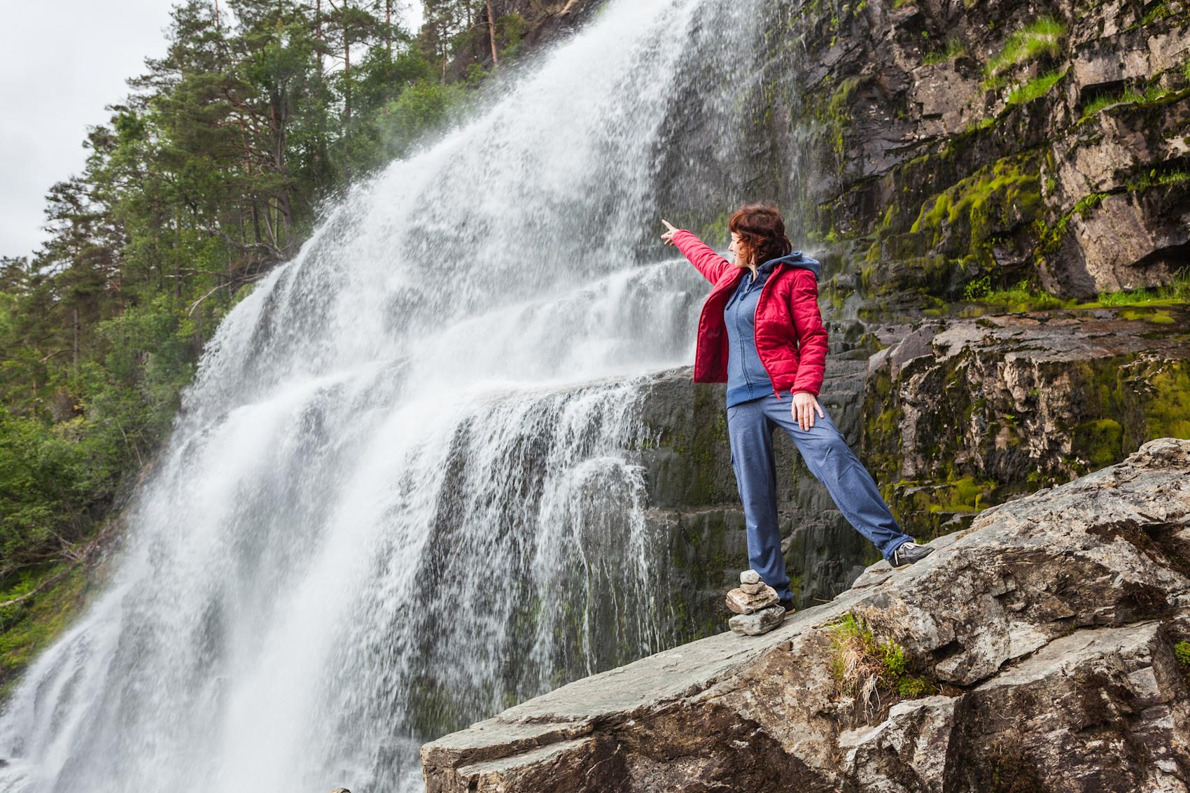 Kjenn på kreftene fra Svandalsfossen i Ryfylke - Foto: Getty Images