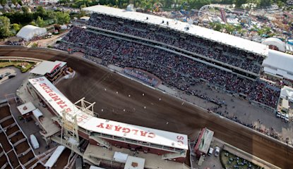 Grandstand-2-2000x1255