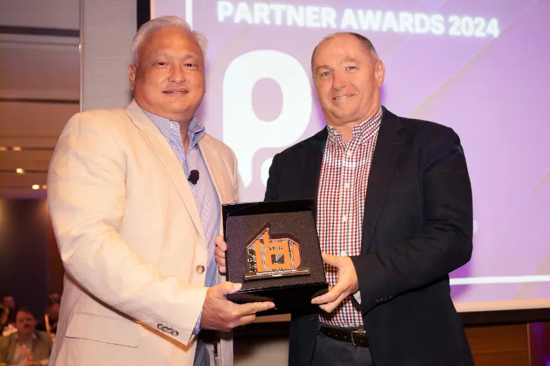 Go Beyond Partner Award 2024 Perfekt