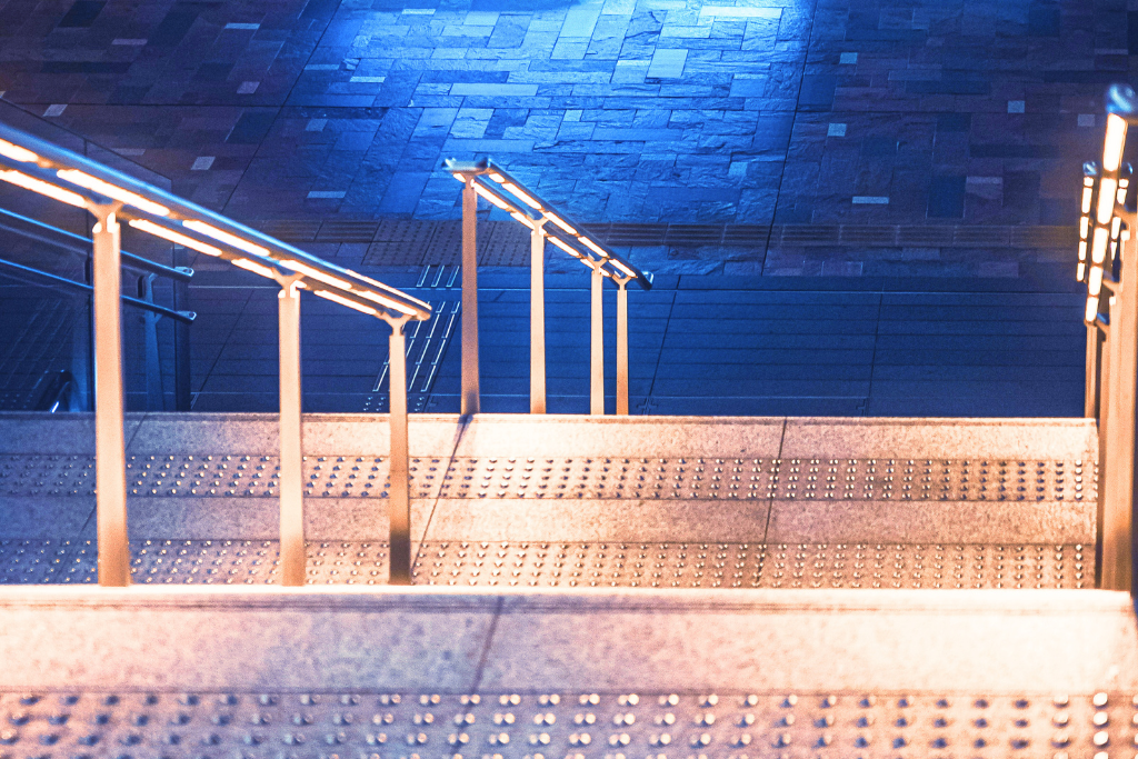 8 Exemplos de Espaços Acessíveis para Deficientes Visuais