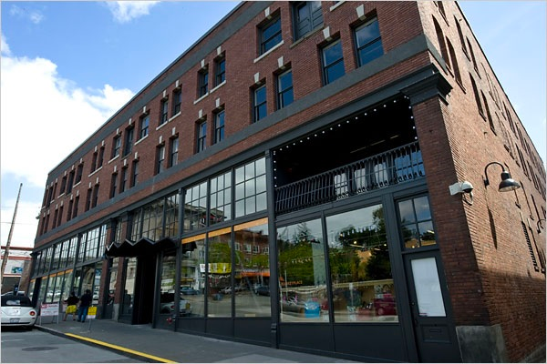 The Wing makes its home in the 1910 historic East Kong Yick Building, created through the pooled resources of over 170 Chinese pioneers.