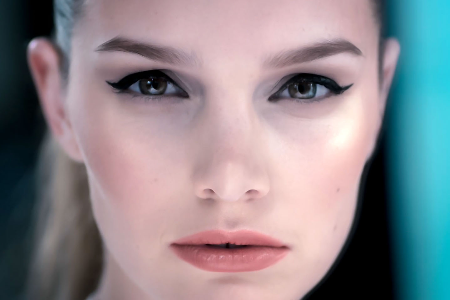 zoeva-zoevacosmetics-learn-detail-cat-eye-8