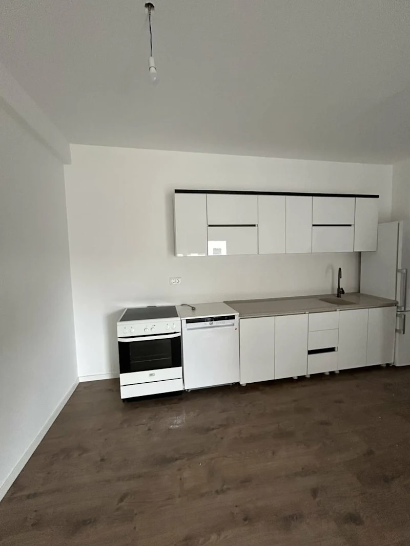 100 m² apartment for rent in the New Prishtina neighborhood, near the University Clinical Center of Kosovo (QKUK). - Image 4