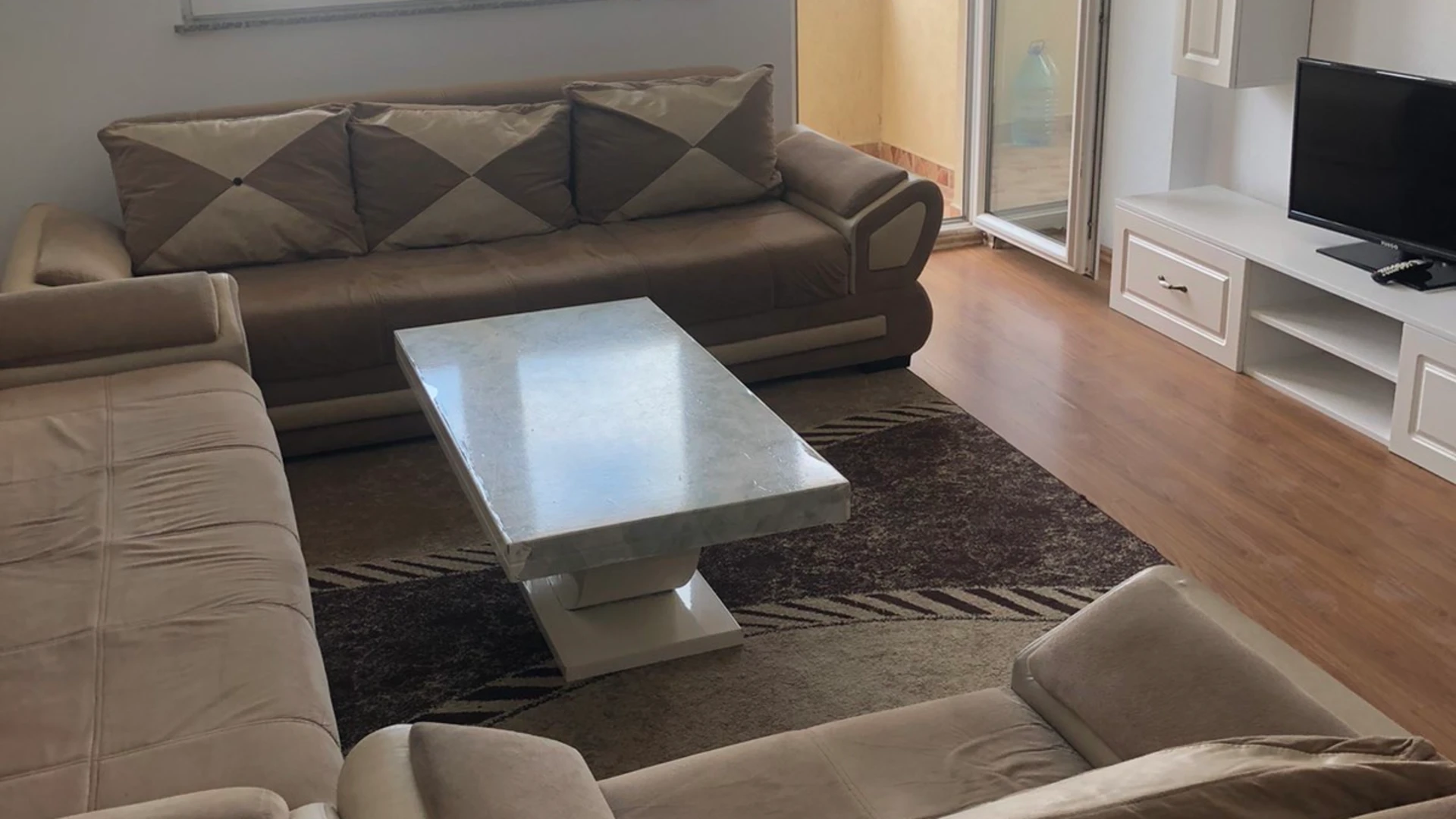 Banesë në shitje në Fushë Kosovë, në lagjen Dardania, afër shkollës “Mihail Gramen" - Image 1