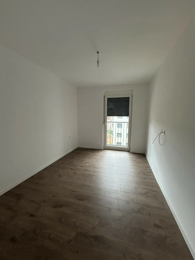 100 m² apartment for rent in the New Prishtina neighborhood, near the University Clinical Center of Kosovo (QKUK). - Image 3