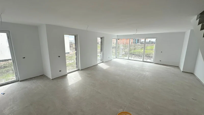 House for SALE – 215 m² | in Çagllavicë - Image 3