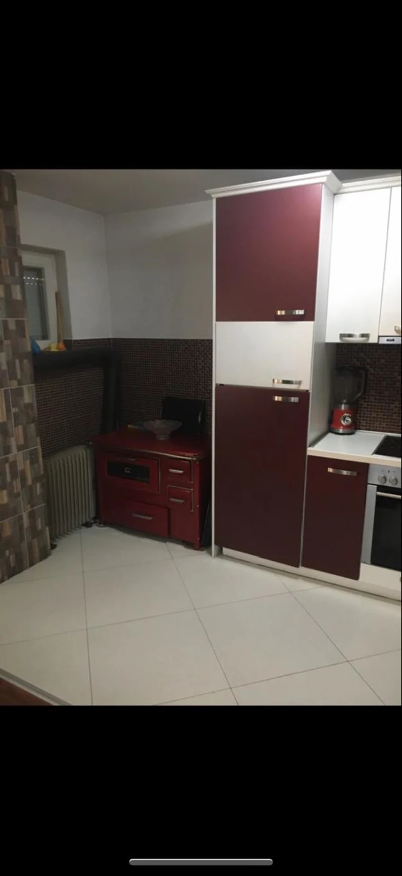 Ofrohet me qira kati i shtepise ne lagjen Vranjefc - Image 4