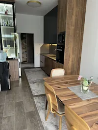 Jetë Premium në Veternik – Shtëpi e Mobiluar 300 m² në SHITJE - Thumbnail 4