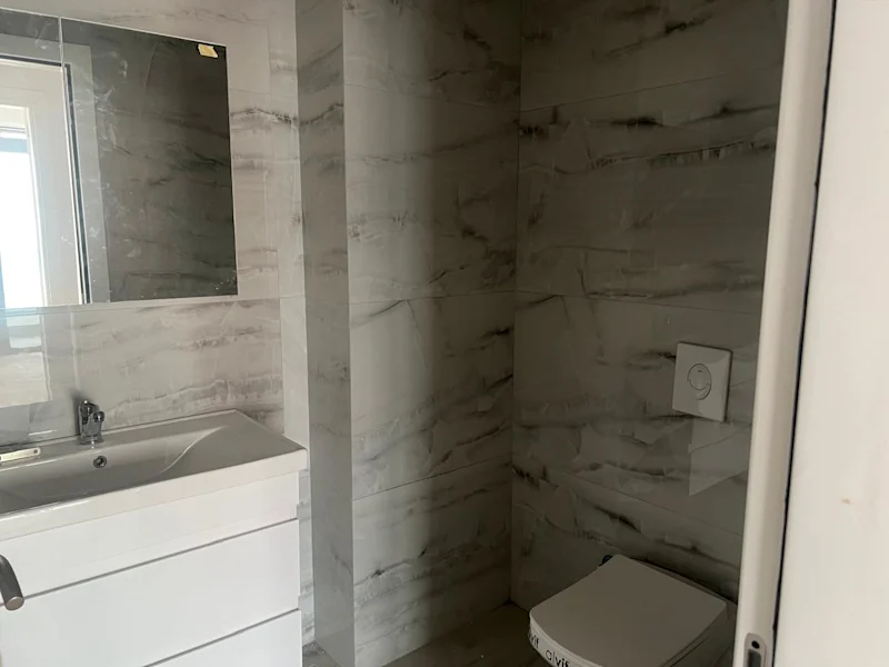 For sale: A modern apartment with a total area of 180 m², located on Muharrem Fejza Street. - Image 8