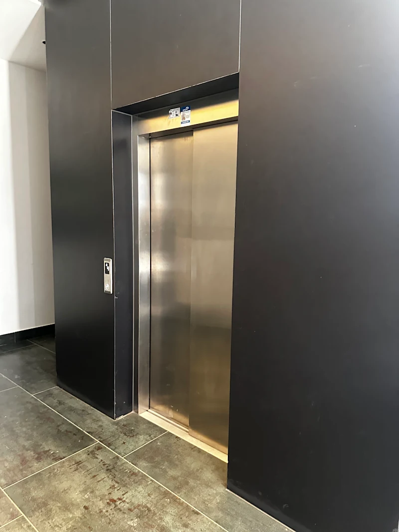 Zyre me QIRA  - 68 m²|  në Rrugën B - Image 6