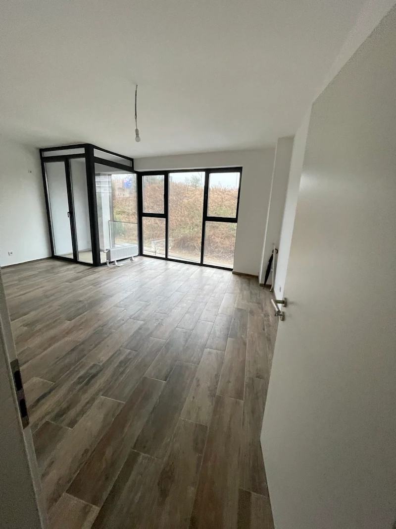 Commercial Space for RENT 85 m² | Rruga A - Image 1