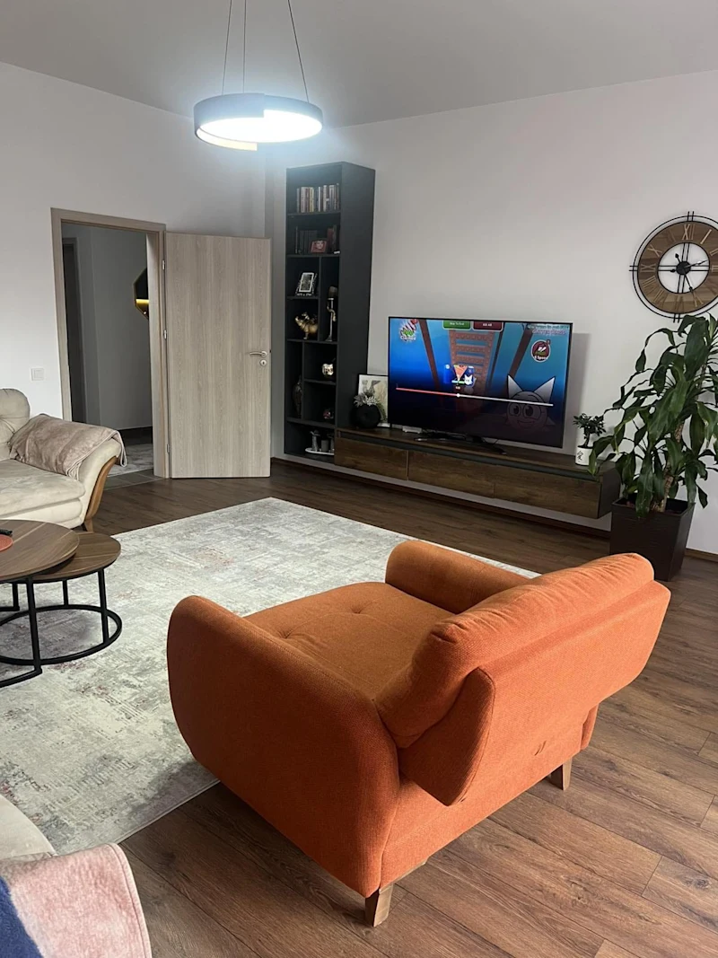 Jetë Premium në Veternik – Shtëpi e Mobiluar 300 m² në SHITJE - Image 5