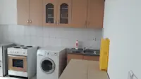 Floor for Students for Rent – 97 m² | Female Students Only, Near Model School 10, Prishtina - Thumbnail 7