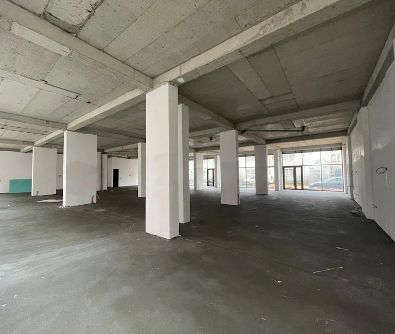 Lokal për SHITJE në Drenas – 472 m² Hapësirë Biznesi - Image 2