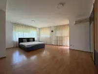 Shtëpi në SHITJE – 600 m² Hapësirë Banimi | 7.3 Ari Truall | Veternik, Lagjja Qendresa - Thumbnail 7