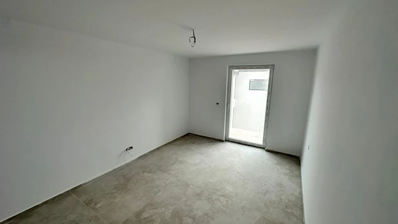 House for SALE – 240 m² | in Çagllavicë - Image 11