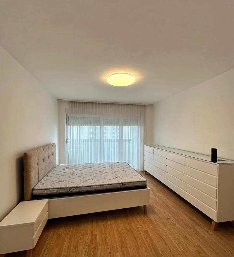 Apartment for Sale – 158 m², Second Floor in Rruga C. - Image 5