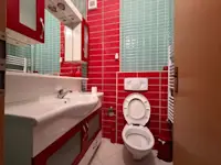 House FOR SALE – 600 m² Living Space | 7.3 Ares of Land | Veternik, Qendresa Neighborhood - Thumbnail 6