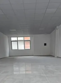 Shitet lokali 100.94 m² në Skenderaj, në një lokacion shumë të favorshëm, pranë shkollës fillore "Shaban Jashari". - Thumbnail 2