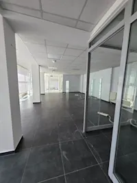 Commercial Property for Rent – 400 m² in Qafa, Prishtina - Thumbnail 9