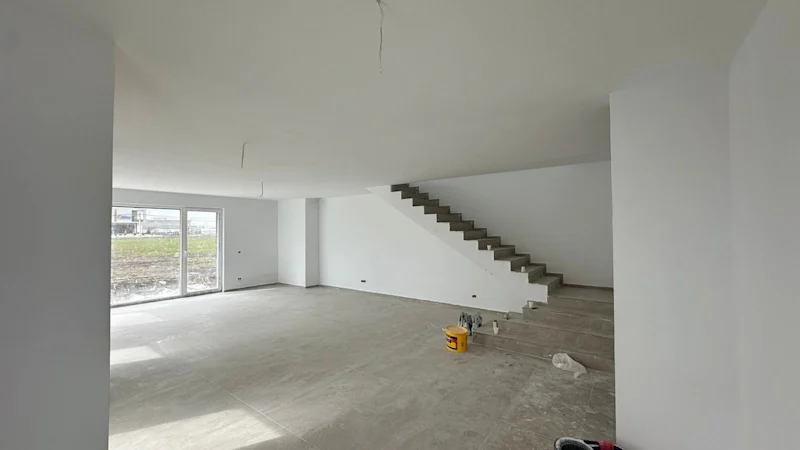 House for SALE – 215 m² | in Çagllavicë - Image 5