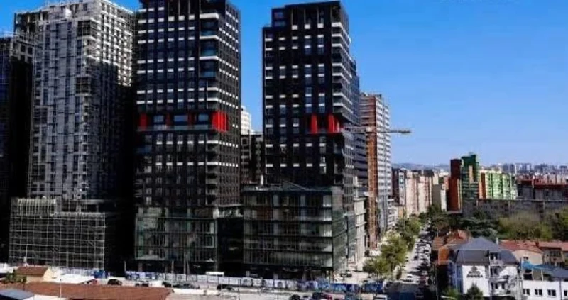 ZYRE ME QIRA – 99 m² - Image 1