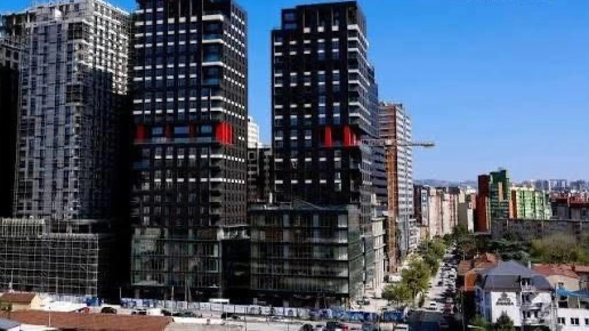 ZYRE ME QIRA – 105 m² - Image 1