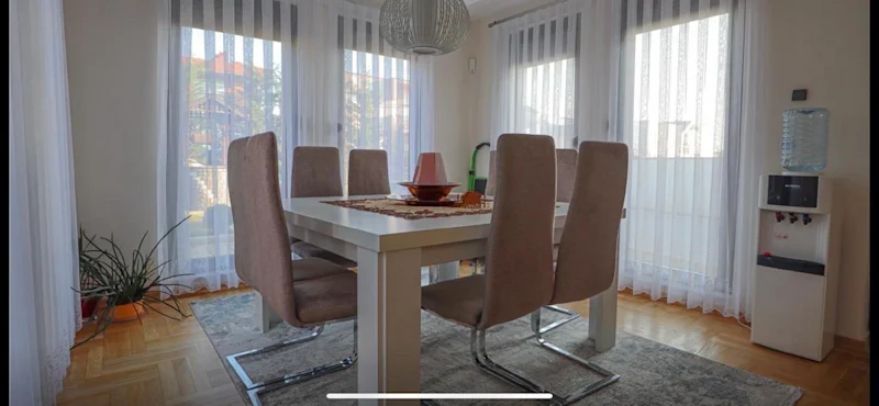 Shtëpi LUKSOZE në SHITJE – 320 m² në Lagjën Qendresa - Image 5