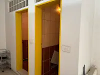 Kat për Studentë me Qira – 97 m² | Vetëm për Femra, Afër Shkollës Model 10, Prishtinë - Thumbnail 8