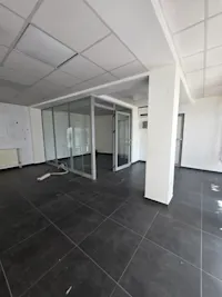 Commercial Property for Rent – 400 m² in Qafa, Prishtina - Thumbnail 8